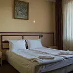 Hotel Rodina 3*
