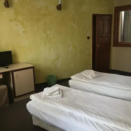 Hotel Rodina